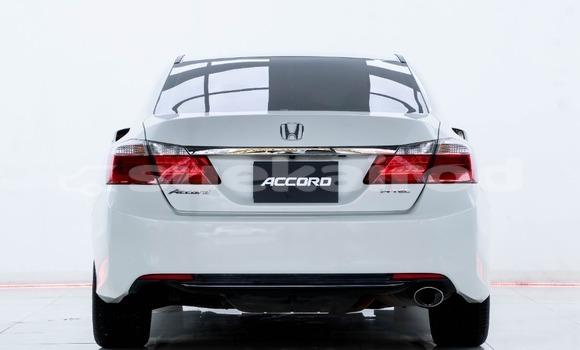 ซื้อ รถมือสอง Honda Accord ขาว รถยนต์ ใน %{เมือง} ใน กรุงเทพมหานคร ซื้อ รถมือสอง Honda Accord ขาว รถยนต์ ใน %{เมือง} ใน กรุงเทพมหานคร