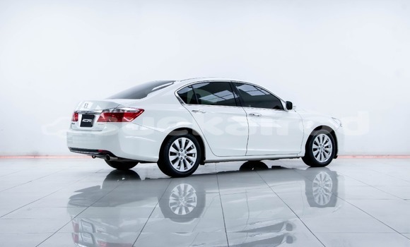 ซื้อ รถมือสอง Honda Accord ขาว รถยนต์ ใน %{เมือง} ใน กรุงเทพมหานคร ซื้อ รถมือสอง Honda Accord ขาว รถยนต์ ใน %{เมือง} ใน กรุงเทพมหานคร