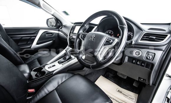 Buy Used Mitsubishi Pajero White Car in Bangkok in Bangkok Buy Used Mitsubishi Pajero White Car in Bangkok in Bangkok