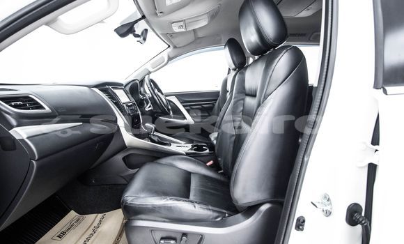 Buy Used Mitsubishi Pajero White Car in Bangkok in Bangkok Buy Used Mitsubishi Pajero White Car in Bangkok in Bangkok