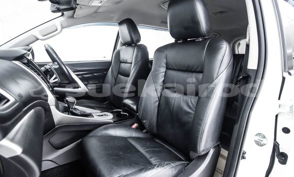 Buy Used Mitsubishi Pajero White Car in Bangkok in Bangkok Buy Used Mitsubishi Pajero White Car in Bangkok in Bangkok