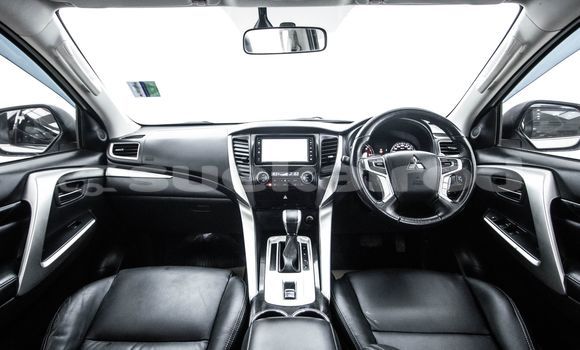 Buy Used Mitsubishi Pajero White Car in Bangkok in Bangkok Buy Used Mitsubishi Pajero White Car in Bangkok in Bangkok