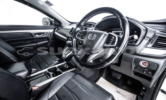Buy Used Honda CR-V White Car in Bangkok in Bangkok Buy Used Honda CR-V White Car in Bangkok in Bangkok