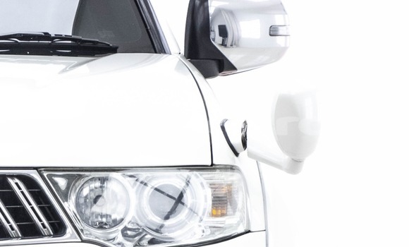 ซื้อ รถมือสอง Mitsubishi Pajero Sport ขาว รถยนต์ ใน %{เมือง} ใน กรุงเทพมหานคร ซื้อ รถมือสอง Mitsubishi Pajero Sport ขาว รถยนต์ ใน %{เมือง} ใน กรุงเทพมหานคร