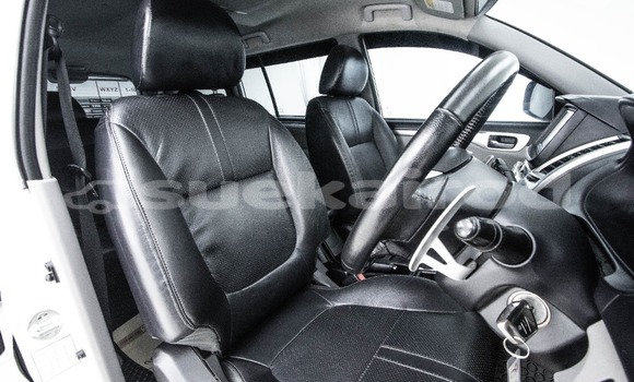 ซื้อ รถมือสอง Mitsubishi Pajero Sport ขาว รถยนต์ ใน %{เมือง} ใน กรุงเทพมหานคร ซื้อ รถมือสอง Mitsubishi Pajero Sport ขาว รถยนต์ ใน %{เมือง} ใน กรุงเทพมหานคร