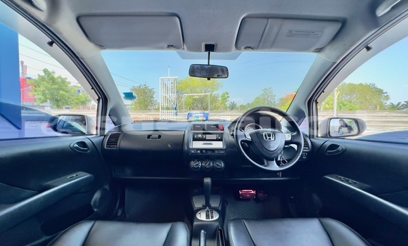 ซื้อ รถมือสอง Honda Jazz เงิน รถยนต์ ใน %{เมือง} ใน นนทบุรี ซื้อ รถมือสอง Honda Jazz เงิน รถยนต์ ใน %{เมือง} ใน นนทบุรี