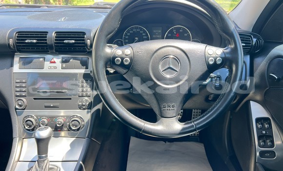 ซื้อ รถมือสอง Mercedes-Benz C180 coupe สีดำ รถยนต์ ใน %{เมือง} ใน นนทบุรี ซื้อ รถมือสอง Mercedes-Benz C180 coupe สีดำ รถยนต์ ใน %{เมือง} ใน นนทบุรี