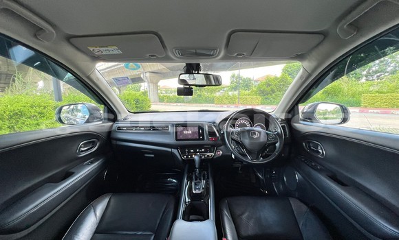 ซื้อ รถมือสอง Honda HR-V สีดำ รถยนต์ ใน %{เมือง} ใน นนทบุรี ซื้อ รถมือสอง Honda HR-V สีดำ รถยนต์ ใน %{เมือง} ใน นนทบุรี