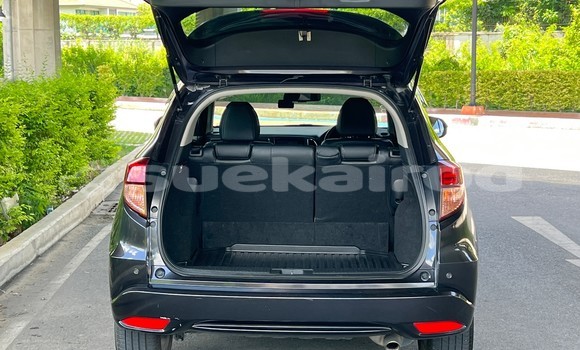 ซื้อ รถมือสอง Honda HR-V สีดำ รถยนต์ ใน %{เมือง} ใน นนทบุรี ซื้อ รถมือสอง Honda HR-V สีดำ รถยนต์ ใน %{เมือง} ใน นนทบุรี