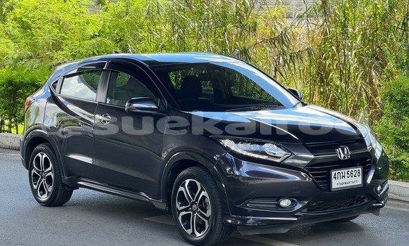 ซื้อ รถมือสอง Honda HR-V สีดำ รถยนต์ ใน %{เมือง} ใน นนทบุรี ซื้อ รถมือสอง Honda HR-V สีดำ รถยนต์ ใน %{เมือง} ใน นนทบุรี