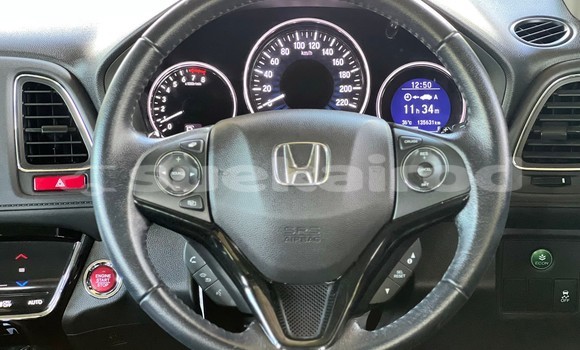 ซื้อ รถมือสอง Honda HR-V สีดำ รถยนต์ ใน %{เมือง} ใน นนทบุรี ซื้อ รถมือสอง Honda HR-V สีดำ รถยนต์ ใน %{เมือง} ใน นนทบุรี