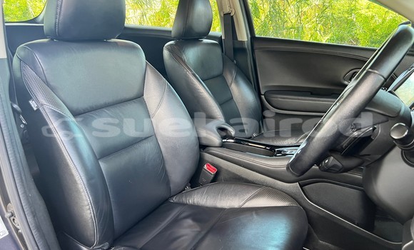 ซื้อ รถมือสอง Honda HR-V สีดำ รถยนต์ ใน %{เมือง} ใน นนทบุรี ซื้อ รถมือสอง Honda HR-V สีดำ รถยนต์ ใน %{เมือง} ใน นนทบุรี