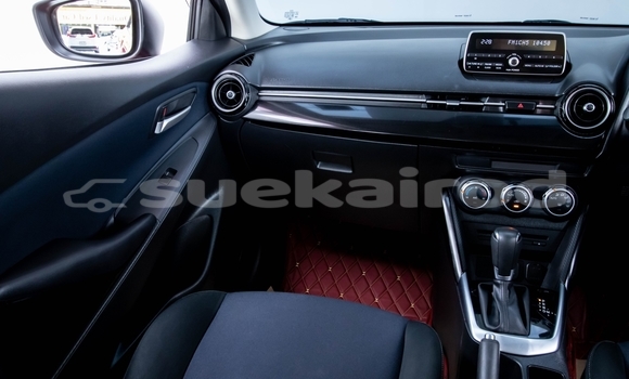 ซื้อ รถมือสอง Mazda 2 สีแดง รถยนต์ ใน %{เมือง} ใน นนทบุรี ซื้อ รถมือสอง Mazda 2 สีแดง รถยนต์ ใน %{เมือง} ใน นนทบุรี