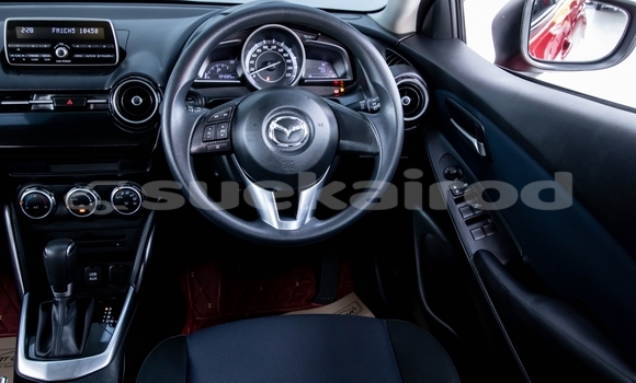 ซื้อ รถมือสอง Mazda 2 สีแดง รถยนต์ ใน %{เมือง} ใน นนทบุรี ซื้อ รถมือสอง Mazda 2 สีแดง รถยนต์ ใน %{เมือง} ใน นนทบุรี