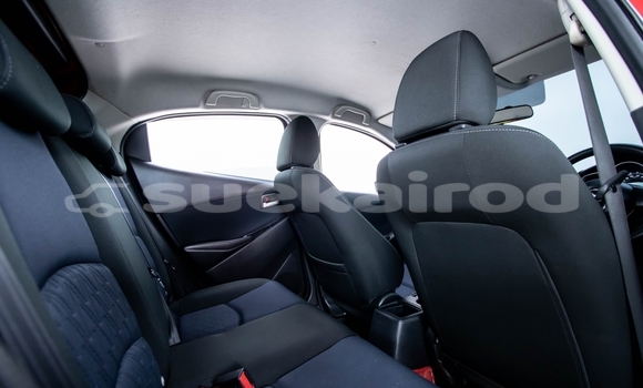 ซื้อ รถมือสอง Mazda 2 สีแดง รถยนต์ ใน %{เมือง} ใน นนทบุรี ซื้อ รถมือสอง Mazda 2 สีแดง รถยนต์ ใน %{เมือง} ใน นนทบุรี