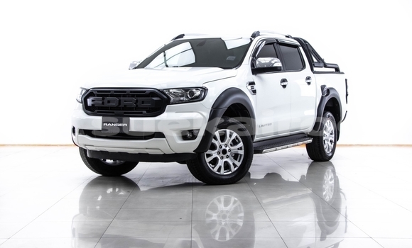 ซื้อ รถมือสอง Ford Ranger ขาว รถยนต์ ใน %{เมือง} ใน สมุทรสาคร