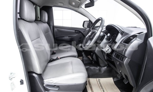 Buy Used Isuzu D-Max White Car in Samut Sakhon in Samut Sakhon Buy Used Isuzu D-Max White Car in Samut Sakhon in Samut Sakhon