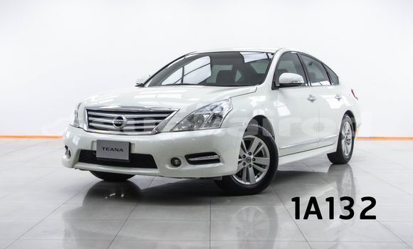 Buy Used Nissan Teana White Car in Bangkok in Bangkok Buy Used Nissan Teana White Car in Bangkok in Bangkok