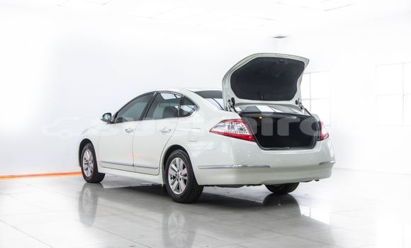 Buy Used Nissan Teana White Car in Bangkok in Bangkok Buy Used Nissan Teana White Car in Bangkok in Bangkok