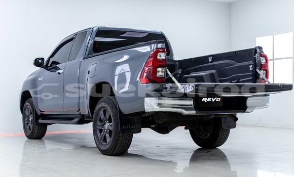 Buy Used Toyota Hiluxe Revo Other Car in Samut Sakhon in Samut Sakhon Buy Used Toyota Hiluxe Revo Other Car in Samut Sakhon in Samut Sakhon