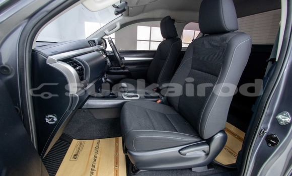 Buy Used Toyota Hiluxe Revo Other Car in Samut Sakhon in Samut Sakhon Buy Used Toyota Hiluxe Revo Other Car in Samut Sakhon in Samut Sakhon