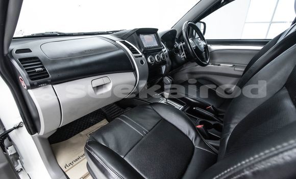 ซื้อ รถมือสอง Mitsubishi Pajero ขาว รถยนต์ ใน %{เมือง} ใน กรุงเทพมหานคร ซื้อ รถมือสอง Mitsubishi Pajero ขาว รถยนต์ ใน %{เมือง} ใน กรุงเทพมหานคร