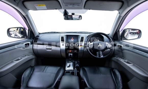 ซื้อ รถมือสอง Mitsubishi Pajero อื่น ๆ รถยนต์ ใน %{เมือง} ใน นนทบุรี ซื้อ รถมือสอง Mitsubishi Pajero อื่น ๆ รถยนต์ ใน %{เมือง} ใน นนทบุรี