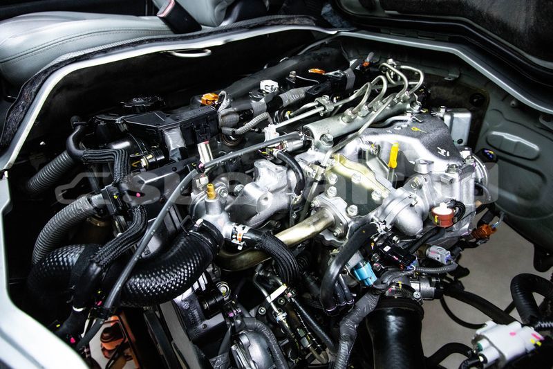 Big with watermark toyota commuter bangkok bangkok 64500