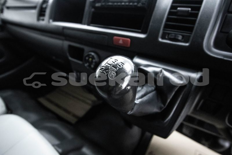 Big with watermark toyota commuter bangkok bangkok 64500