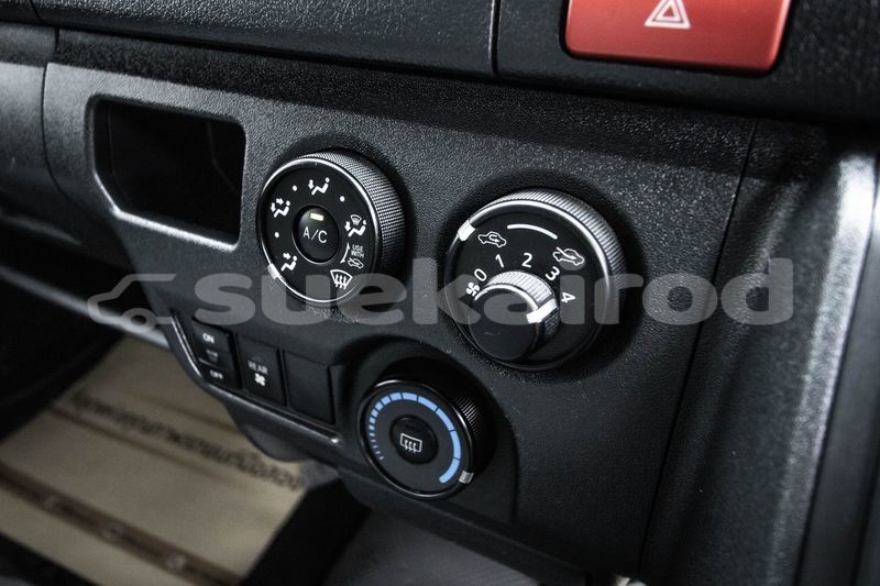 Big with watermark toyota commuter bangkok bangkok 64500