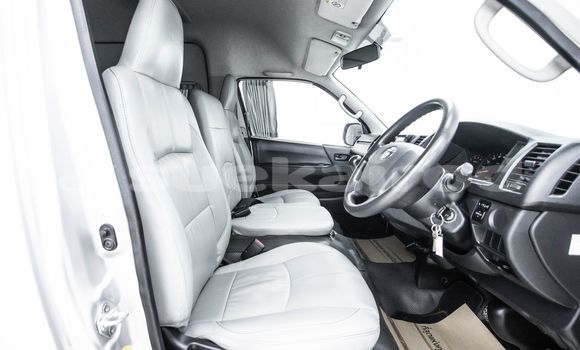 Buy Used Toyota Commuter Other Car in Bangkok in Bangkok Buy Used Toyota Commuter Other Car in Bangkok in Bangkok