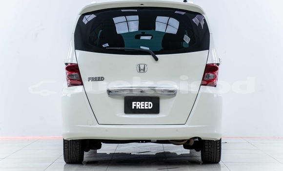 Buy Used Honda Freed White Car in Samut Sakhon in Samut Sakhon Buy Used Honda Freed White Car in Samut Sakhon in Samut Sakhon