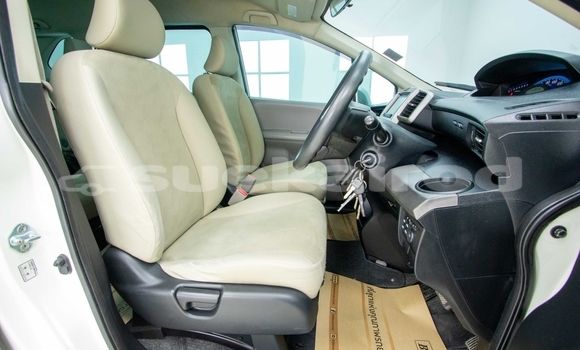 Buy Used Honda Freed White Car in Samut Sakhon in Samut Sakhon Buy Used Honda Freed White Car in Samut Sakhon in Samut Sakhon