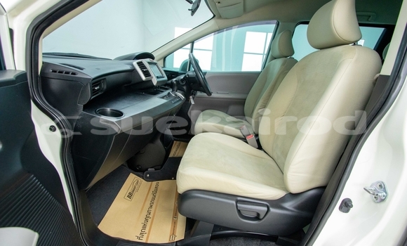 Buy Used Honda Freed White Car in Samut Sakhon in Samut Sakhon Buy Used Honda Freed White Car in Samut Sakhon in Samut Sakhon