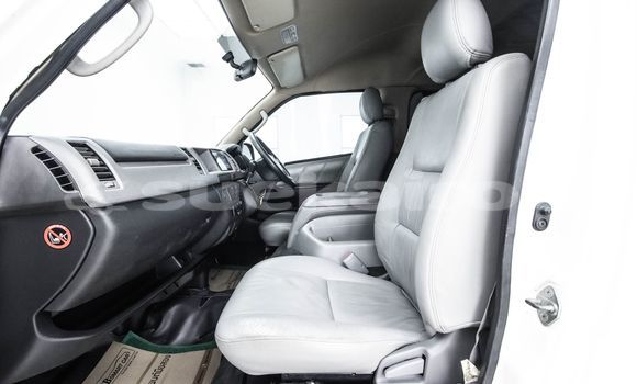 Buy Used Toyota Ventury White Car in Bangkok in Bangkok Buy Used Toyota Ventury White Car in Bangkok in Bangkok