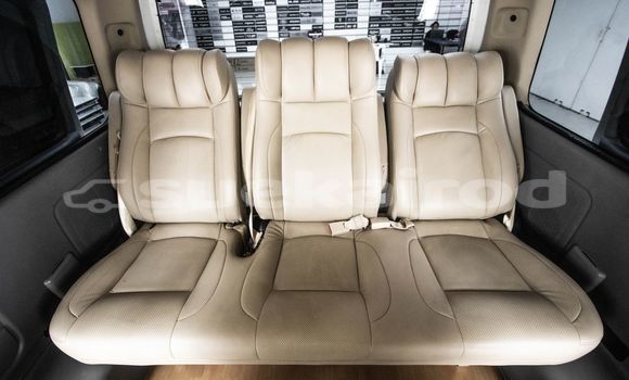 Buy Used Toyota Ventury White Car in Bangkok in Bangkok Buy Used Toyota Ventury White Car in Bangkok in Bangkok