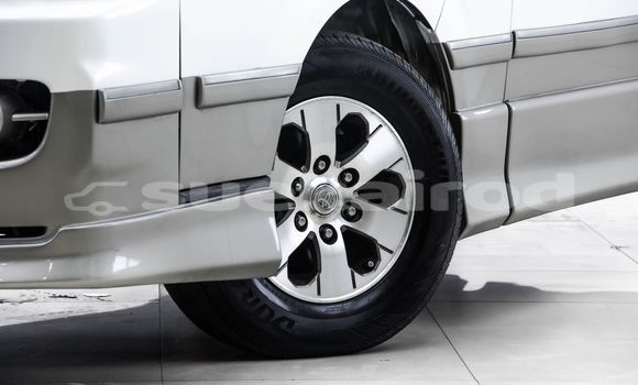 Buy Used Toyota Ventury White Car in Bangkok in Bangkok Buy Used Toyota Ventury White Car in Bangkok in Bangkok