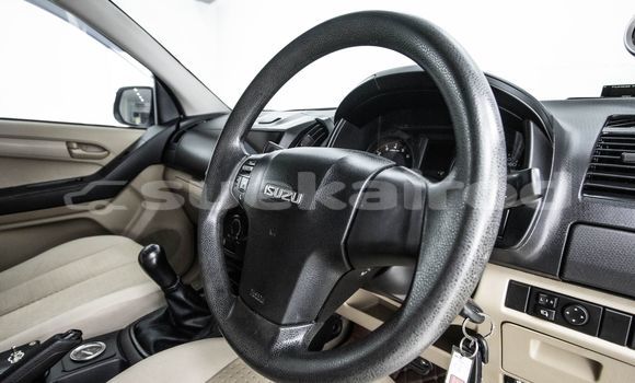 Buy Used Isuzu D-Max White Car in Bangkok in Bangkok Buy Used Isuzu D-Max White Car in Bangkok in Bangkok