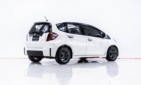 ซื้อ รถมือสอง Honda Jazz ขาว รถยนต์ ใน %{เมือง} ใน กรุงเทพมหานคร ซื้อ รถมือสอง Honda Jazz ขาว รถยนต์ ใน %{เมือง} ใน กรุงเทพมหานคร