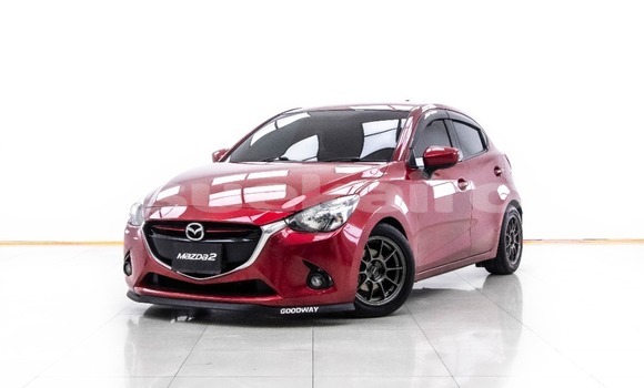 ซื้อ รถมือสอง Mazda 2 สีแดง รถยนต์ ใน %{เมือง} ใน กรุงเทพมหานคร