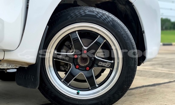 Buy Used Toyota Hiluxe Revo White Car in Nakhon Ratchasima in Nakhon Ratchasima Buy Used Toyota Hiluxe Revo White Car in Nakhon Ratchasima in Nakhon Ratchasima