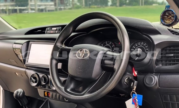 Buy Used Toyota Hiluxe Revo White Car in Nakhon Ratchasima in Nakhon Ratchasima Buy Used Toyota Hiluxe Revo White Car in Nakhon Ratchasima in Nakhon Ratchasima