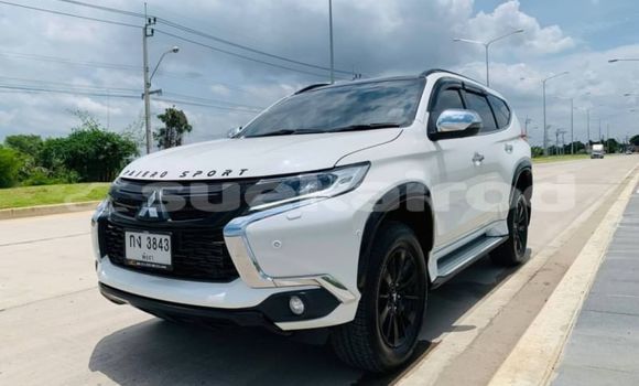 Buy Used Mitsubishi Pajero Sport White Car in Bangkok in Bangkok