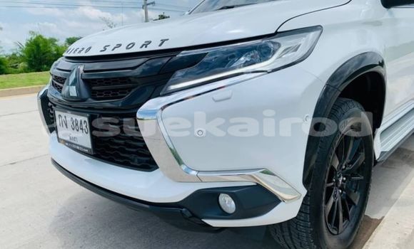 ซื้อ รถมือสอง Mitsubishi Pajero Sport ขาว รถยนต์ ใน %{เมือง} ใน กรุงเทพมหานคร ซื้อ รถมือสอง Mitsubishi Pajero Sport ขาว รถยนต์ ใน %{เมือง} ใน กรุงเทพมหานคร