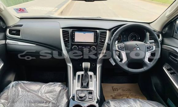 ซื้อ รถมือสอง Mitsubishi Pajero Sport ขาว รถยนต์ ใน %{เมือง} ใน กรุงเทพมหานคร ซื้อ รถมือสอง Mitsubishi Pajero Sport ขาว รถยนต์ ใน %{เมือง} ใน กรุงเทพมหานคร