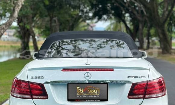 ซื้อ รถมือสอง Mercedes-Benz E-Classe ขาว รถยนต์ ใน %{เมือง} ใน กรุงเทพมหานคร ซื้อ รถมือสอง Mercedes-Benz E-Classe ขาว รถยนต์ ใน %{เมือง} ใน กรุงเทพมหานคร