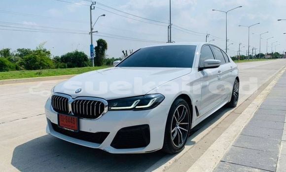 ซื้อ รถมือสอง BMW 5–Series ขาว รถยนต์ ใน %{เมือง} ใน กรุงเทพมหานคร