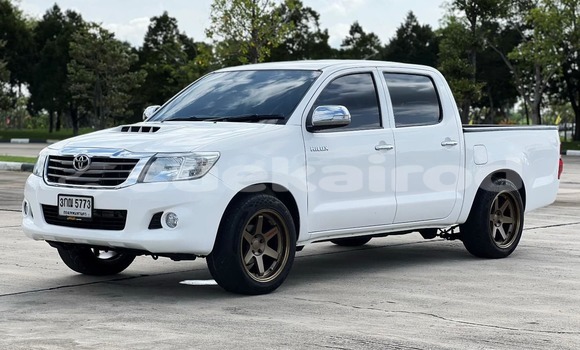 Buy Used Toyota Vigo White Car in Nakhon Ratchasima in Nakhon Ratchasima