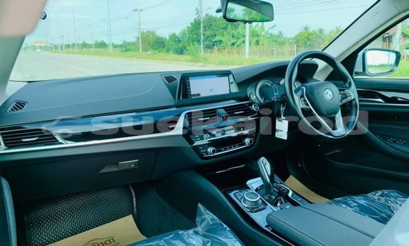 ซื้อ รถมือสอง BMW 5–Series เงิน รถยนต์ ใน %{เมือง} ใน กรุงเทพมหานคร ซื้อ รถมือสอง BMW 5–Series เงิน รถยนต์ ใน %{เมือง} ใน กรุงเทพมหานคร