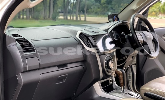 Buy Used Isuzu MU-X White Car in Nakhon Ratchasima in Nakhon Ratchasima Buy Used Isuzu MU-X White Car in Nakhon Ratchasima in Nakhon Ratchasima